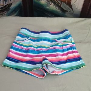 Gymboree  Multi colored shorts size 5 to 6 with po